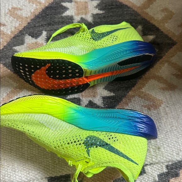 Nike ZoomX Vaporfly NEXT% 3 Running Shoes Volt Green - Picture 2 of 5